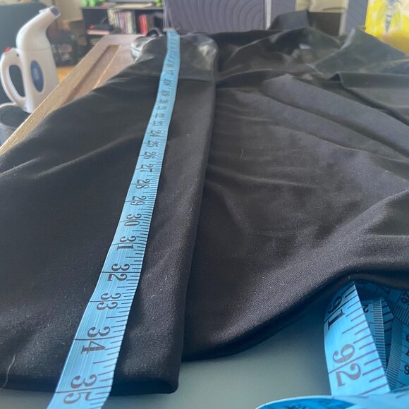 Lauren Ralph Lauren - Black Knee length dress with faux leather detail Size 6P - Picture 11 of 13